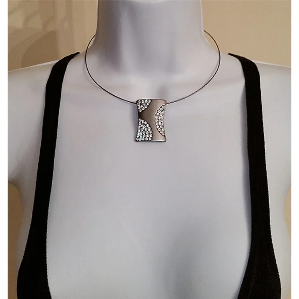 Lia Sophia Rhinestone Gunmetal Collar Necklace Modernist Style Pendant